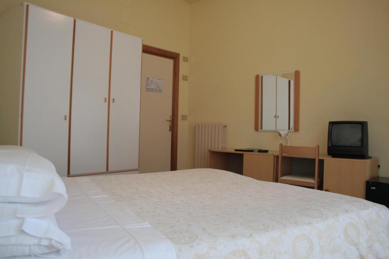 Hotel Risorgimento Chianciano Terme Room photo