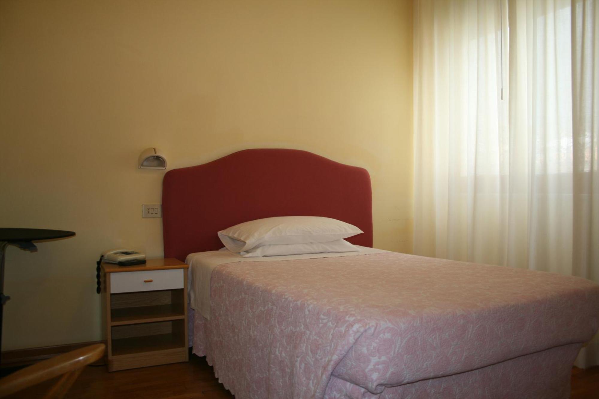 Hotel Risorgimento Chianciano Terme Room photo